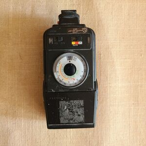 Minolta Camera Flash Auto 132X Photoflash Unit 946D  Light